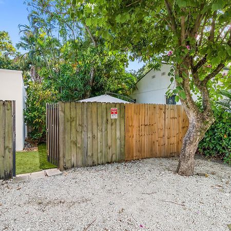Enjoy Modern Oasis Private Patio - Near Beach Miami Exterior photo